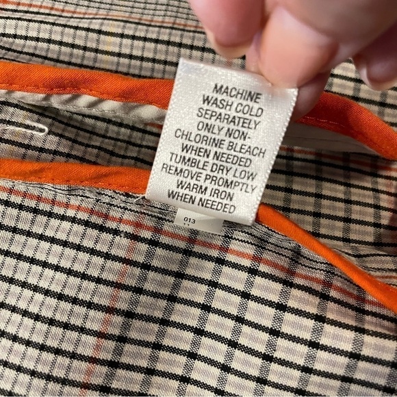 Isaac Mizrahi Brown Windowpane Plaid Blazer Target faux leather buttons. Size M - Picture 9 of 16